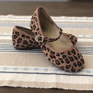 GAP Mary Jane leopard shoes